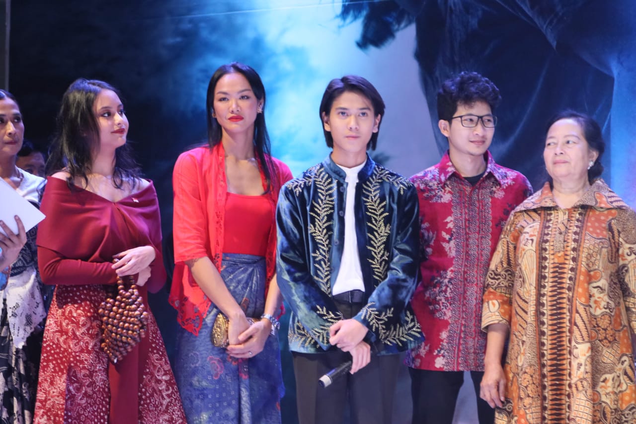 Dituntut Berbahasa Belanda, Iqbaal Ramadhan Sampai Terbawa Mimpi Dituntut Berbahasa Belanda, Iqbaal Ramadhan Sampai Terbawa Mimpi