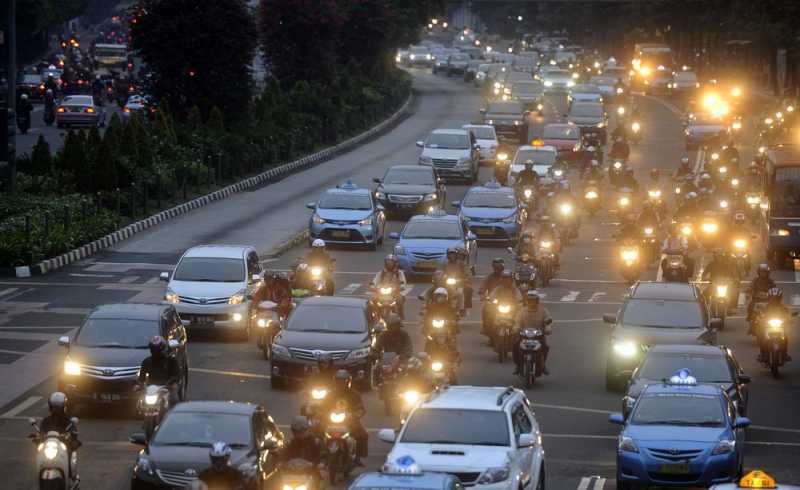 Larangan Motor di Jalan Sudirman Dinilai Diskriminatif Larangan Motor di Jalan Sudirman Dinilai Diskriminatif