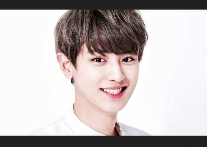 Chanyeol EXO Kejutkan Penggemar dengan 2 Lagu Ciptaannya Chanyeol EXO Kejutkan Penggemar dengan 2 Lagu Ciptaannya