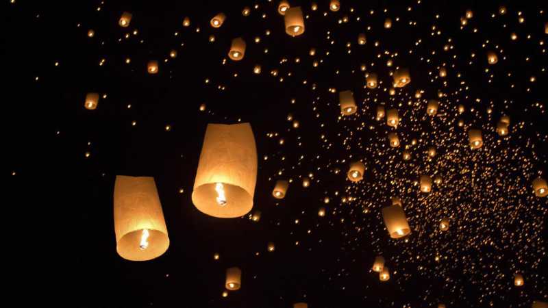 Langit Dieng Diterangi Ribuan Lampion - Uzone Langit Dieng Diterangi Ribuan Lampion - Uzone