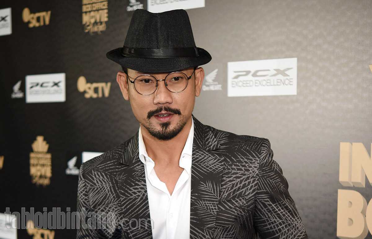 Denny Sumargo Sedang Naksir Seseorang, Siapa Dia? Denny Sumargo Sedang Naksir Seseorang, Siapa Dia?