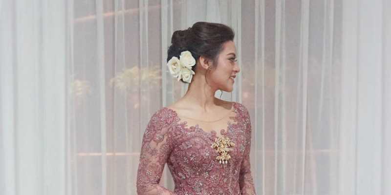 Desainer di Balik Gaya Raisa Saat Dilamar Hamish Uzone Desainer di Balik Gaya Raisa Saat Dilamar Hamish Uzone