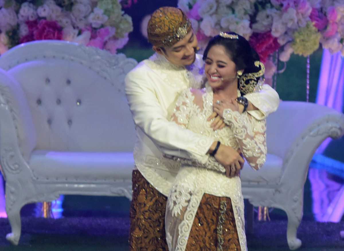 Ini Fakta Pernikahan Dewi Perssik Angga Wijaya