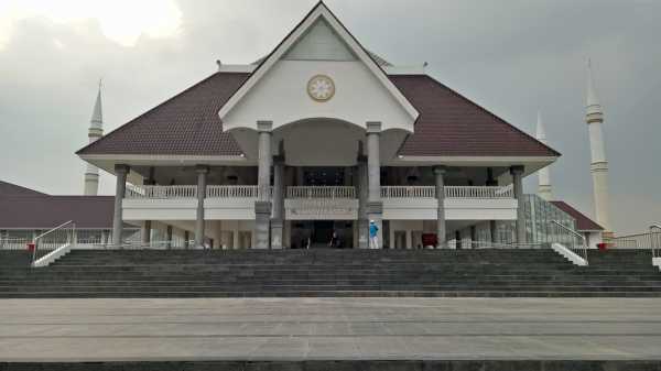 Jejak Ahok di Masjid Raya Jakarta