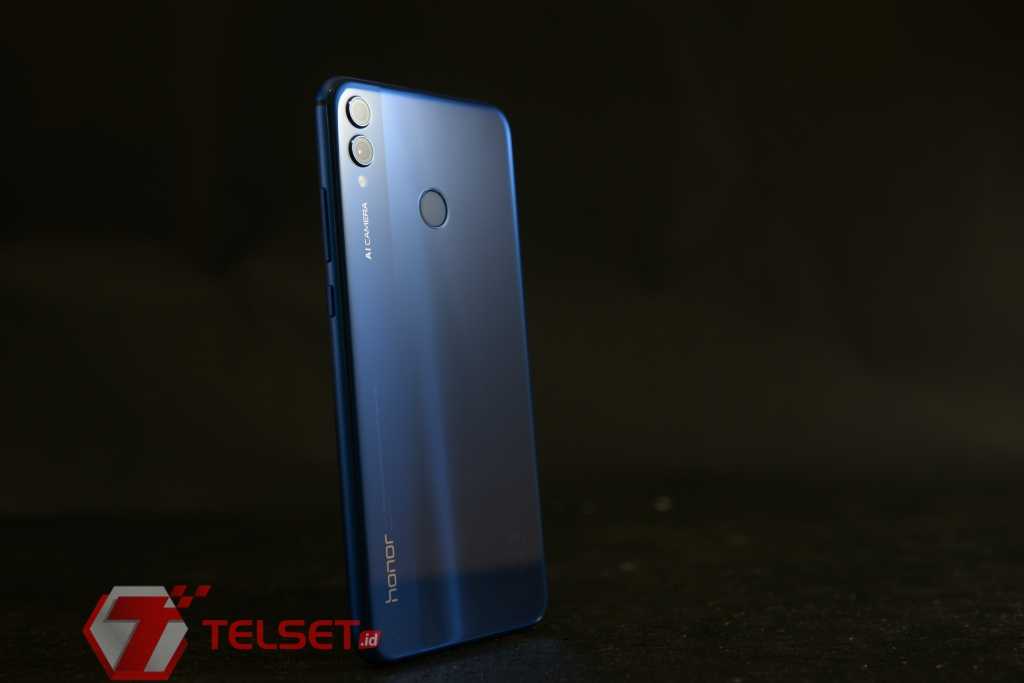Review Honor 8X: Tampilan Premium, Baterai Awet, Kamera Lumayan Review Honor 8X: Tampilan Premium, Baterai Awet, Kamera Lumayan