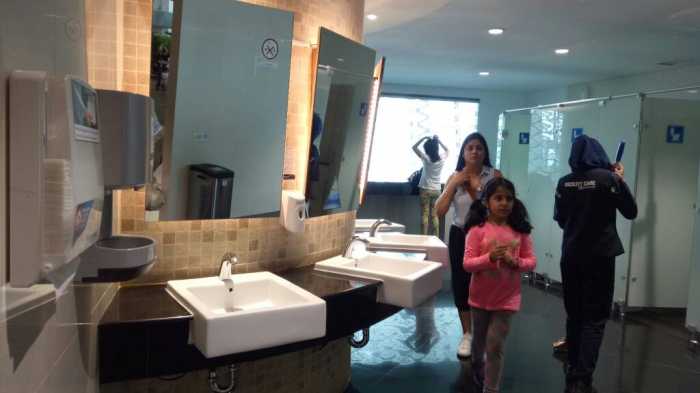 Benda Paling Kotor di Bandara Ternyata Tak Berada di Toilet Benda Paling Kotor di Bandara Ternyata Tak Berada di Toilet