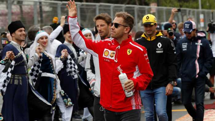 Vettel: Untuk Menang, Saya Hanya Perlu Menyalip Dua Pebalap Mercedes Vettel: Untuk Menang, Saya Hanya Perlu Menyalip Dua Pebalap Mercedes