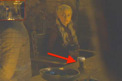 Ada Cangkir  Starbucks di Game  of Thrones HBO Minta Maaf