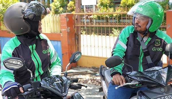 Kisah Suami Istri Mencari Rezeki via Grab Kisah Suami Istri Mencari Rezeki via Grab