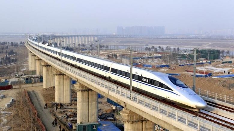 Wisatawan Indonesia Terperangkap di Kereta Cepat China Wisatawan Indonesia Terperangkap di Kereta Cepat China