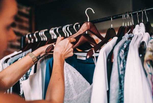 5 Tips Memilih Pakaian Saat Cuaca Panas Agar Tidak Mudah Berkeringat 5 Tips Memilih Pakaian Saat Cuaca Panas Agar Tidak Mudah Berkeringat