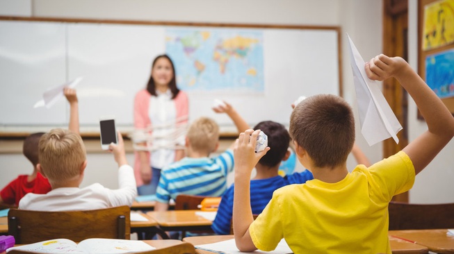 Guru Dipukul Disebut Guyon, Sejauh Mana Batas Canda Guru-Murid? Guru Dipukul Disebut Guyon, Sejauh Mana Batas Canda Guru-Murid?