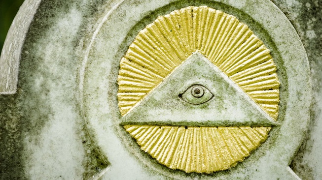 Mengapa Orang Takut pada Simbol Illuminati dan Teori 