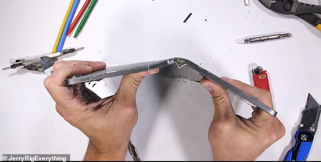 iPad Pro Terbaru Mudah Patah Seperti Kerupuk iPad Pro Terbaru Mudah Patah Seperti Kerupuk