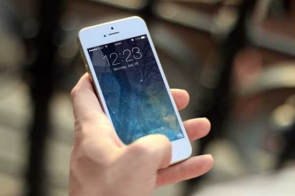 Bukan “Made in China”, iPhone di Eropa Buatan India Twitter Down, Warganet Dunia Langsung Galau - Uzone