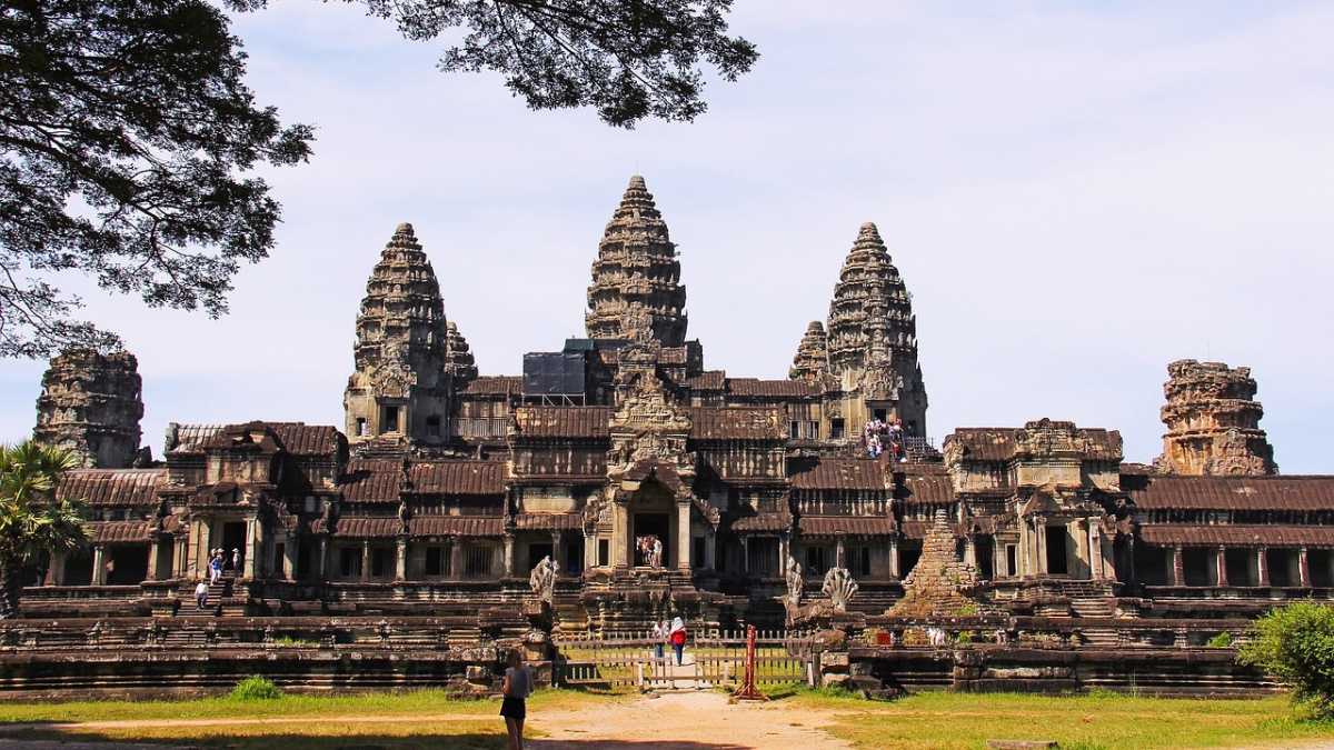 7 Fakta Menarik Kamboja, Negara yang Dijuluki Neraka Dunia 7 Fakta Menarik Kamboja, Negara yang Dijuluki Neraka Dunia
