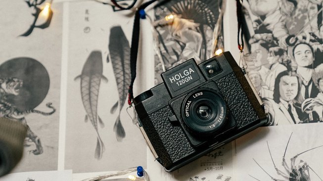 Holga, Kamera Plastik Murahan yang Menginspirasi Instagram Holga, Kamera Plastik Murahan yang Menginspirasi Instagram