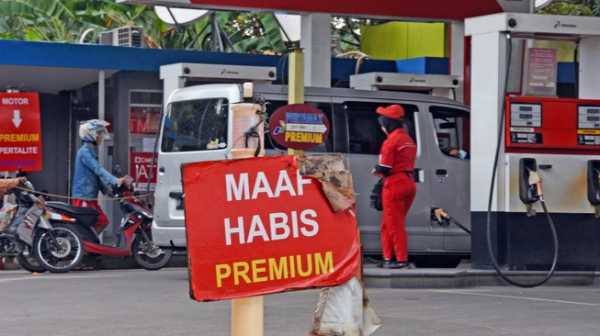 Mungkinkah BBM Subsidi Tak Naik Saat Dolar Terus Menguat? Mungkinkah BBM Subsidi Tak Naik Saat Dolar Terus Menguat?