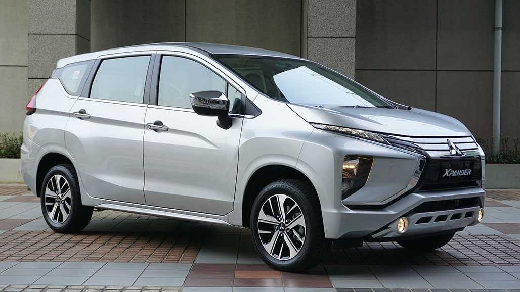 Pedagang Daerah Berburu Stok Mitsubishi Xpander Bekas Di Jakarta