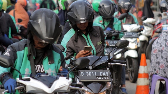 Suara Konsumen & Pengemudi soal Rencana Larangan Diskon Tarif Ojol Suara Konsumen & Pengemudi soal Rencana Larangan Diskon Tarif Ojol