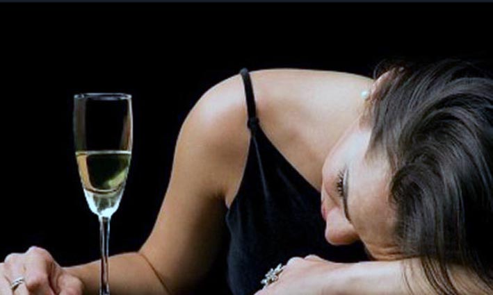 Siapa Bilang Mabuk Alkohol Bisa Hilangkan Stres? Siapa Bilang Mabuk Alkohol Bisa Hilangkan Stres?