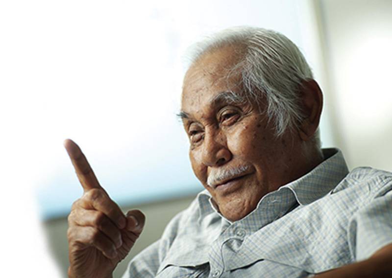 7 Kiat Sukses ala Bob Sadino. Ini Nggak akan Didapat di Seminar Motivasi! 7 Kiat Sukses ala Bob Sadino. Ini Nggak akan Didapat di Seminar Motivasi!