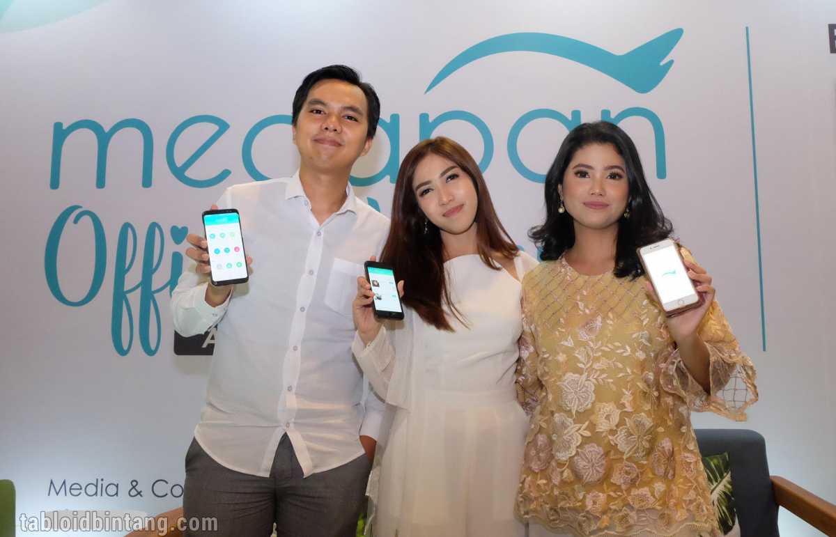 Rayakan Hari Kartini, 3 Anak Muda Ini Membuat Aplikasi Untuk Mempercantik Wanita Rayakan Hari Kartini, 3 Anak Muda Ini Membuat Aplikasi Untuk Mempercantik Wanita