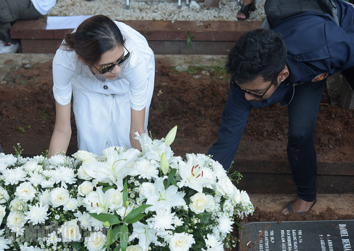 Ibunda Meninggal, Harvey Malaiholo Ungkap Penyesalan Terbesar Mikha Tambayong Ibunda Meninggal, Harvey Malaiholo Ungkap Penyesalan Terbesar Mikha Tambayong