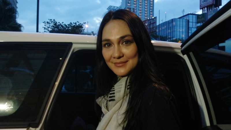 Hadiah Ulang Tahun Luna Maya untuk Reino Barack: Jam 