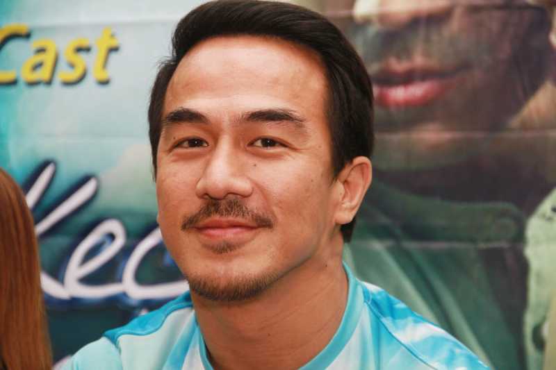 aktor film horor komedi indonesia joe taslim main film komedi bareng jefri nichol dan aktor film horor komedi indonesia joe taslim main film komedi bareng jefri nichol dan