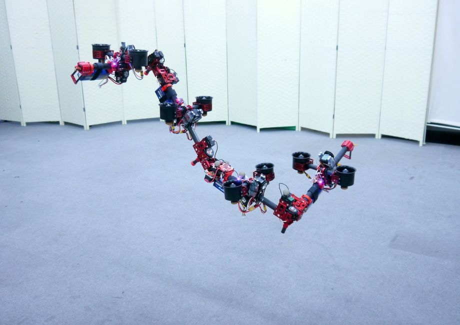 DRAGON, Robot “Drone Naga” yang Jago Manuver DRAGON, Robot “Drone Naga” yang Jago Manuver