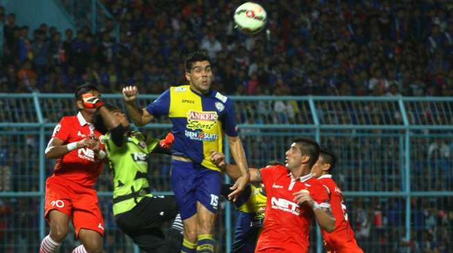 Fabiano Beltrame Resmi Berseragam Persib Bandung Fabiano Beltrame Resmi Berseragam Persib Bandung