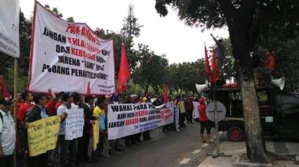Aksi Mogok Sopir Bus Damri, Layanan Rute Bandara Soekarno-Hatta Terganggu Aksi Mogok Sopir Bus Damri, Layanan Rute Bandara Soekarno-Hatta Terganggu