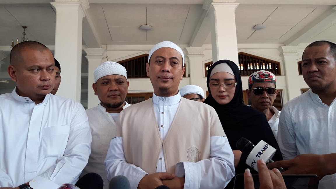 Ustadz Arifin Ilham Meninggal Dunia, Opick: Ini Pukulan Berat Ustadz Arifin Ilham Meninggal Dunia, Opick: Ini Pukulan Berat