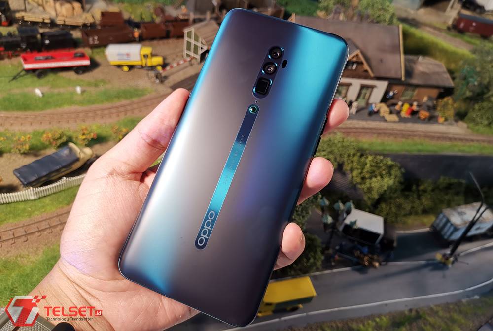 Reno Lolos TKDN, Oppo Langsung Kasih Penawaran Spesial Reno Lolos TKDN, Oppo Langsung Kasih Penawaran Spesial