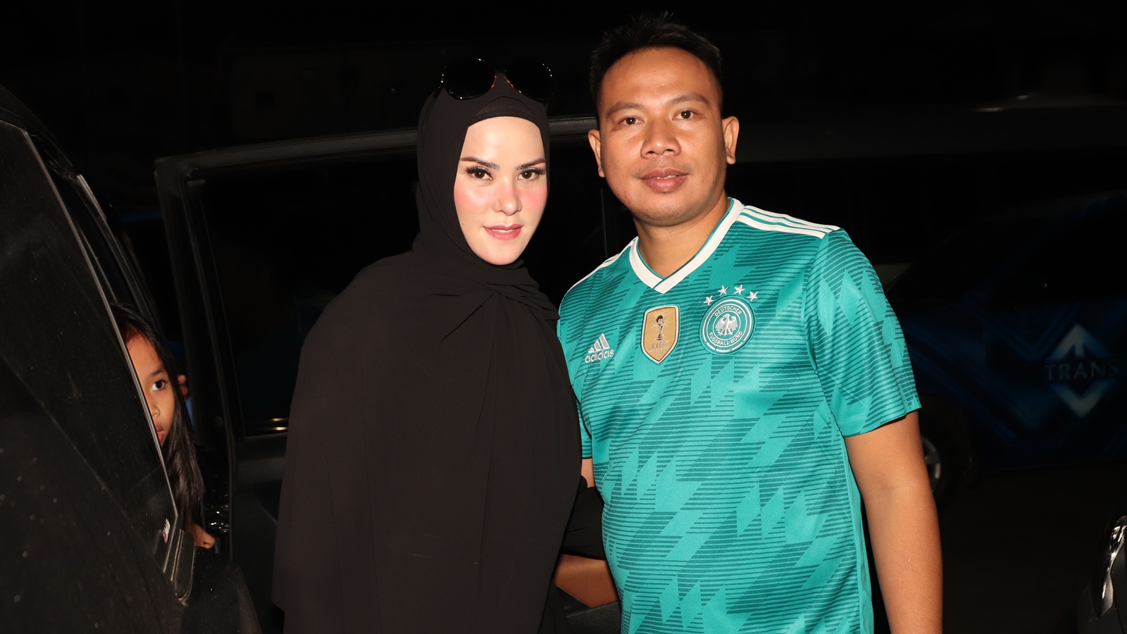 Angel Lelga Ingatkan Vicky Cari Makan yang Halal Agar Keturunan Bagus Angel Lelga Ingatkan Vicky Cari Makan yang Halal Agar Keturunan Bagus