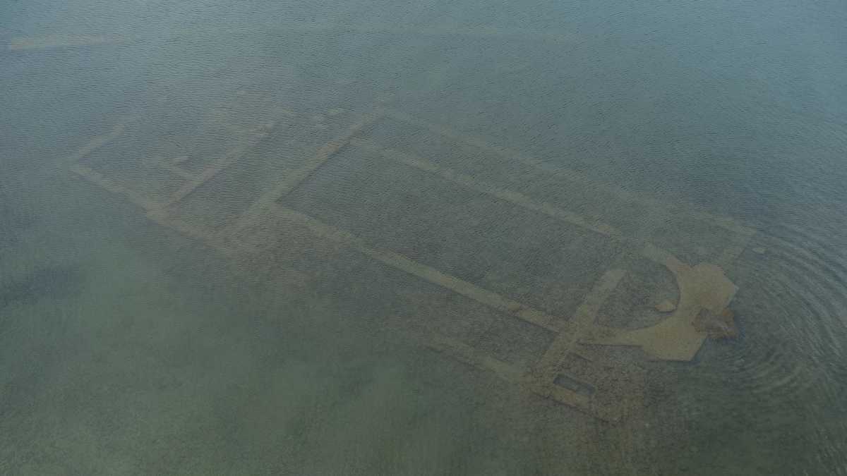 Gereja Kuno Ditemukan Tersembunyi di Bawah Danau Turki Gereja Kuno Ditemukan Tersembunyi di Bawah Danau Turki