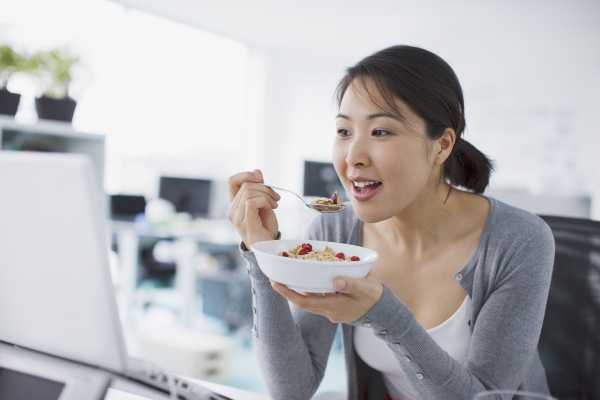 Berapa Porsi Sarapan yang Sehat? Banyak Atau Sedikit? Berapa Porsi Sarapan yang Sehat? Banyak Atau Sedikit?