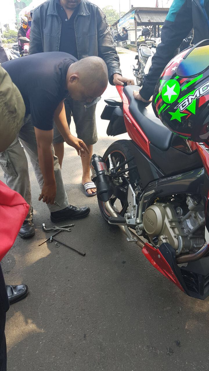 Mengingat Lagi Aturan Main Pasang Knalpot Racing di Sepeda Motor Mengingat Lagi Aturan Main Pasang Knalpot Racing di Sepeda Motor