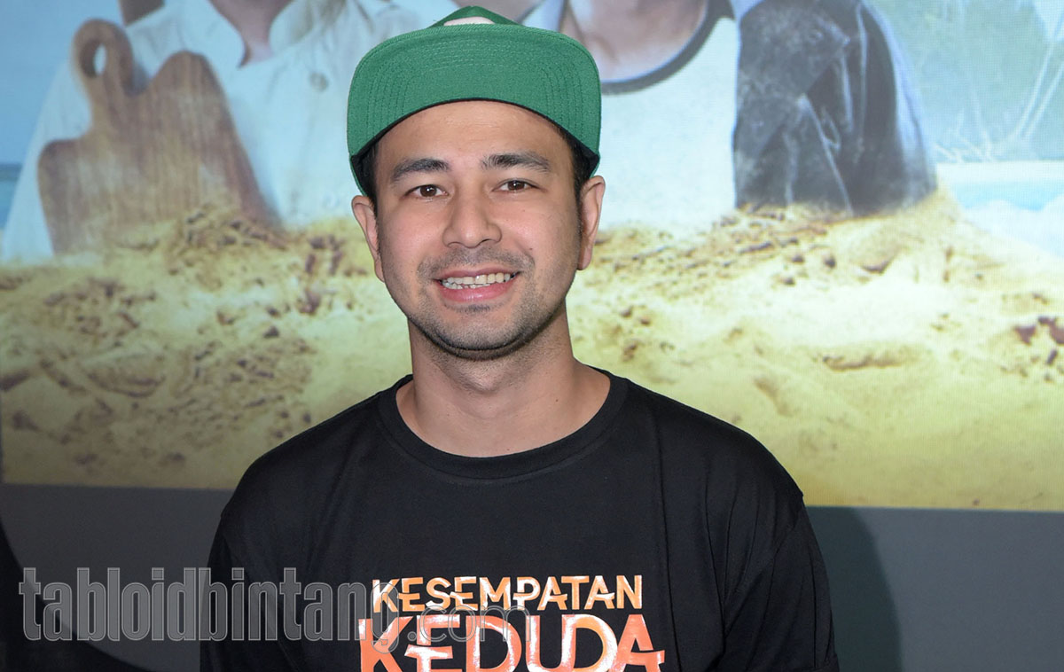 Denny Darko Sebut Penghasilan Raffi Ahmad Selama Ramadhan Tembus Rp 21 Miliar Denny Darko Sebut Penghasilan Raffi Ahmad Selama Ramadhan Tembus Rp 21 Miliar