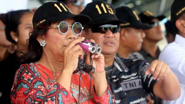 Susi Akan Tenggelamkan 77 Kapal Pencuri Ikan Saat HUT RI ke 73 Susi Akan Tenggelamkan 77 Kapal Pencuri Ikan Saat HUT RI ke 73