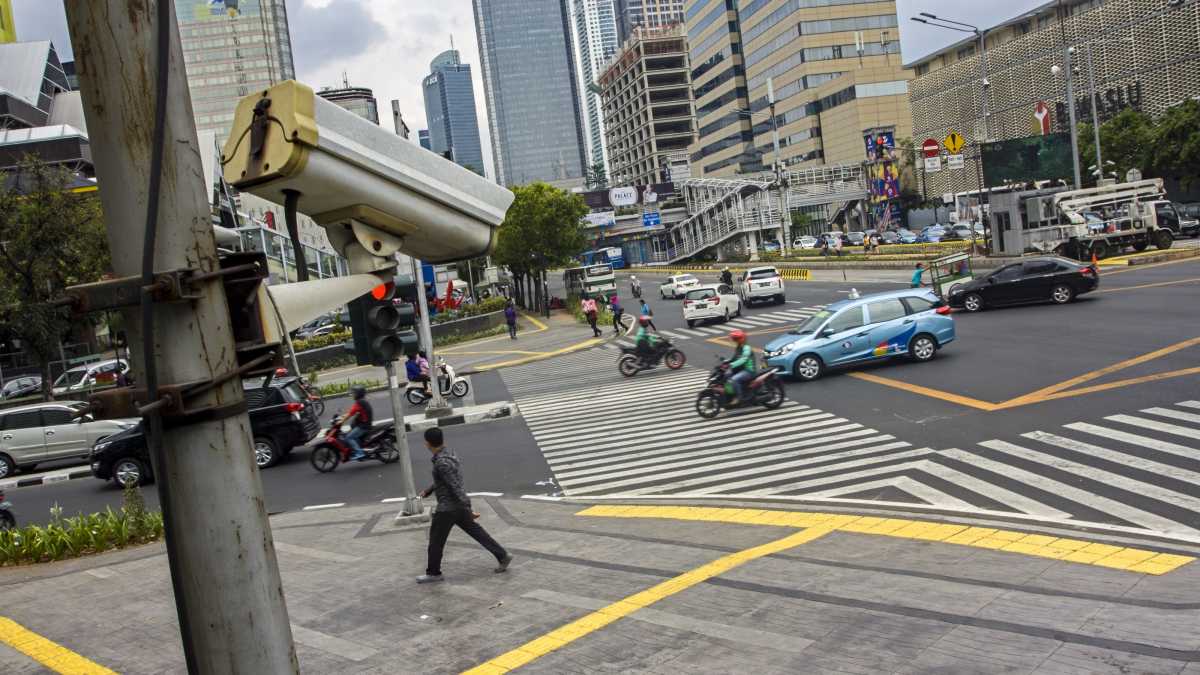 Polda Metro Jaya Blokir 800 STNK Lewat Sistem Tilang CCTV Polda Metro Jaya Blokir 800 STNK Lewat Sistem Tilang CCTV