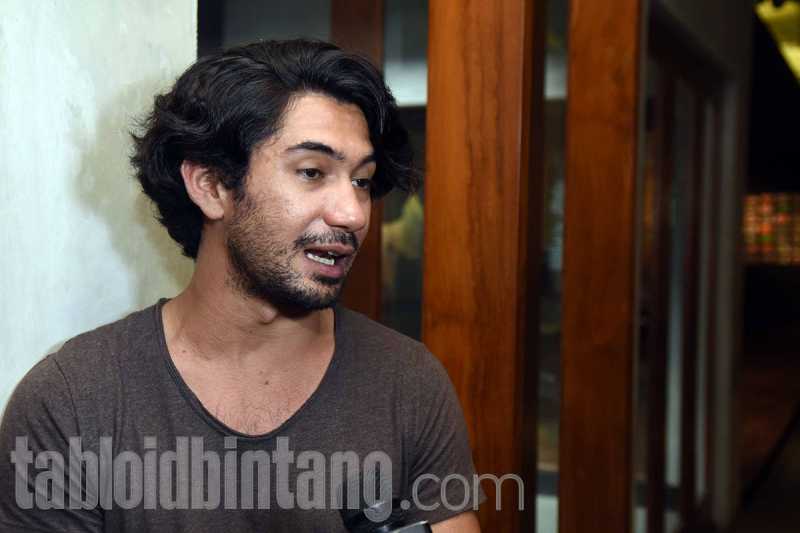 Alasan Reza Rahadian Tertarik Main Film Horor Gerbang Neraka Alasan Reza Rahadian Tertarik Main Film Horor Gerbang Neraka