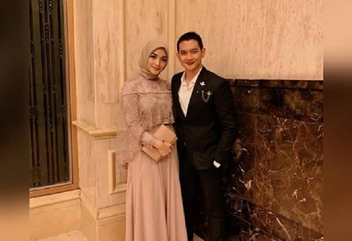 Rezky Aditya - Citra Kirana Dikabarkan Gelar Pertemuan Keluarga, Tanda Semakin Serius? Rezky Aditya - Citra Kirana Dikabarkan Gelar Pertemuan Keluarga, Tanda Semakin Serius?