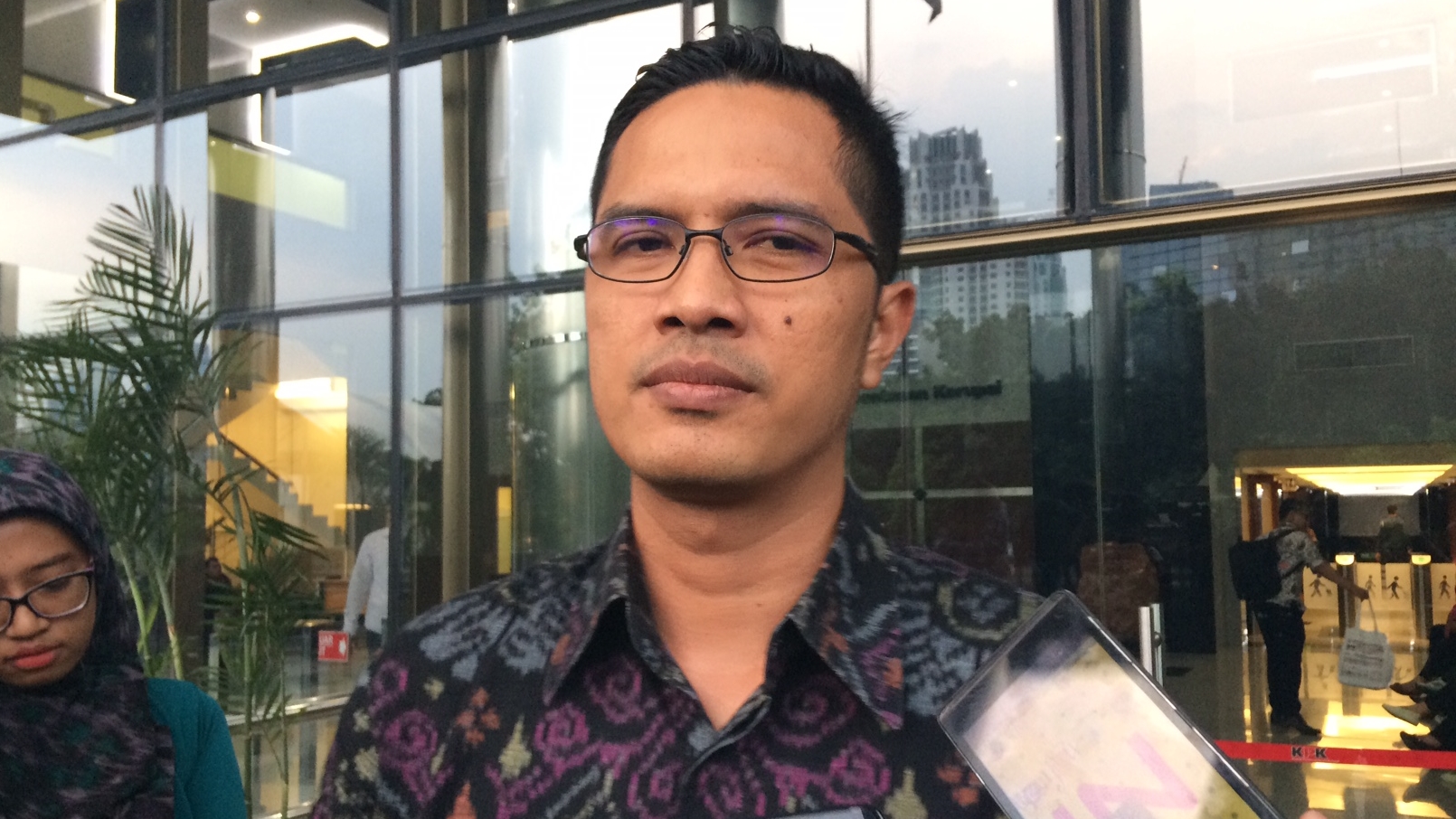 Pimpinan KPK Acuhkan Amien Rais Pimpinan KPK Acuhkan Amien Rais