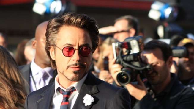 Robert Downey Jr Didapuk Jadi Brand Ambassador OnePlus 7 Pro Robert Downey Jr Didapuk Jadi Brand Ambassador OnePlus 7 Pro