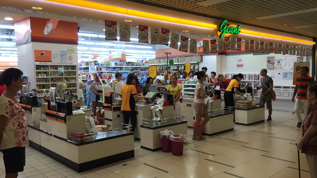 5 Supermarket Giant di Malaysia Tutup Total Mulai Besok - Uzone