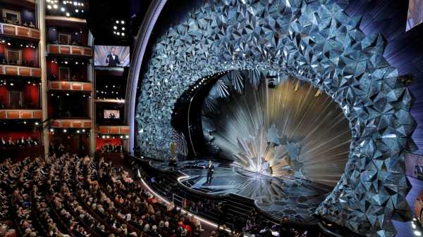 Panggung The Oscars 2018 Dibalut 45 Juta Kristal Swarovski Panggung The Oscars 2018 Dibalut 45 Juta Kristal Swarovski
