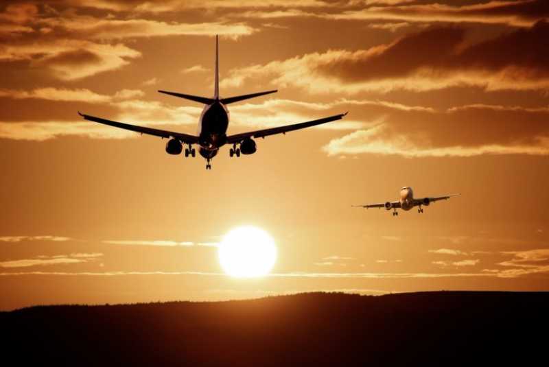 Saudia Airlines tak Perbolehkan Penumpang Berpakaian Ketat Saudia Airlines tak Perbolehkan Penumpang Berpakaian Ketat