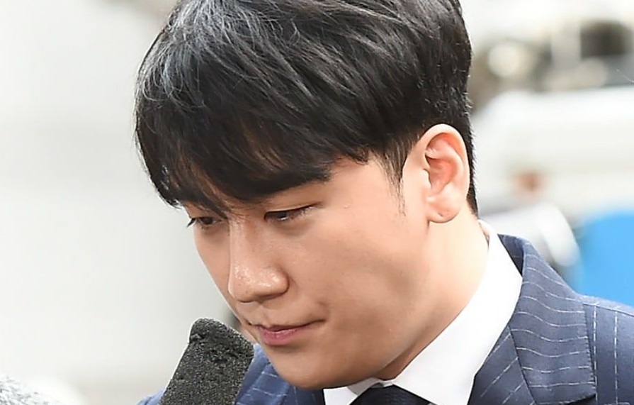 Saksi Benarkan Praktik Prostitusi yang Diperantarai Seungri pada Pesta Natal 2015 Saksi Benarkan Praktik Prostitusi yang Diperantarai Seungri pada Pesta Natal 2015